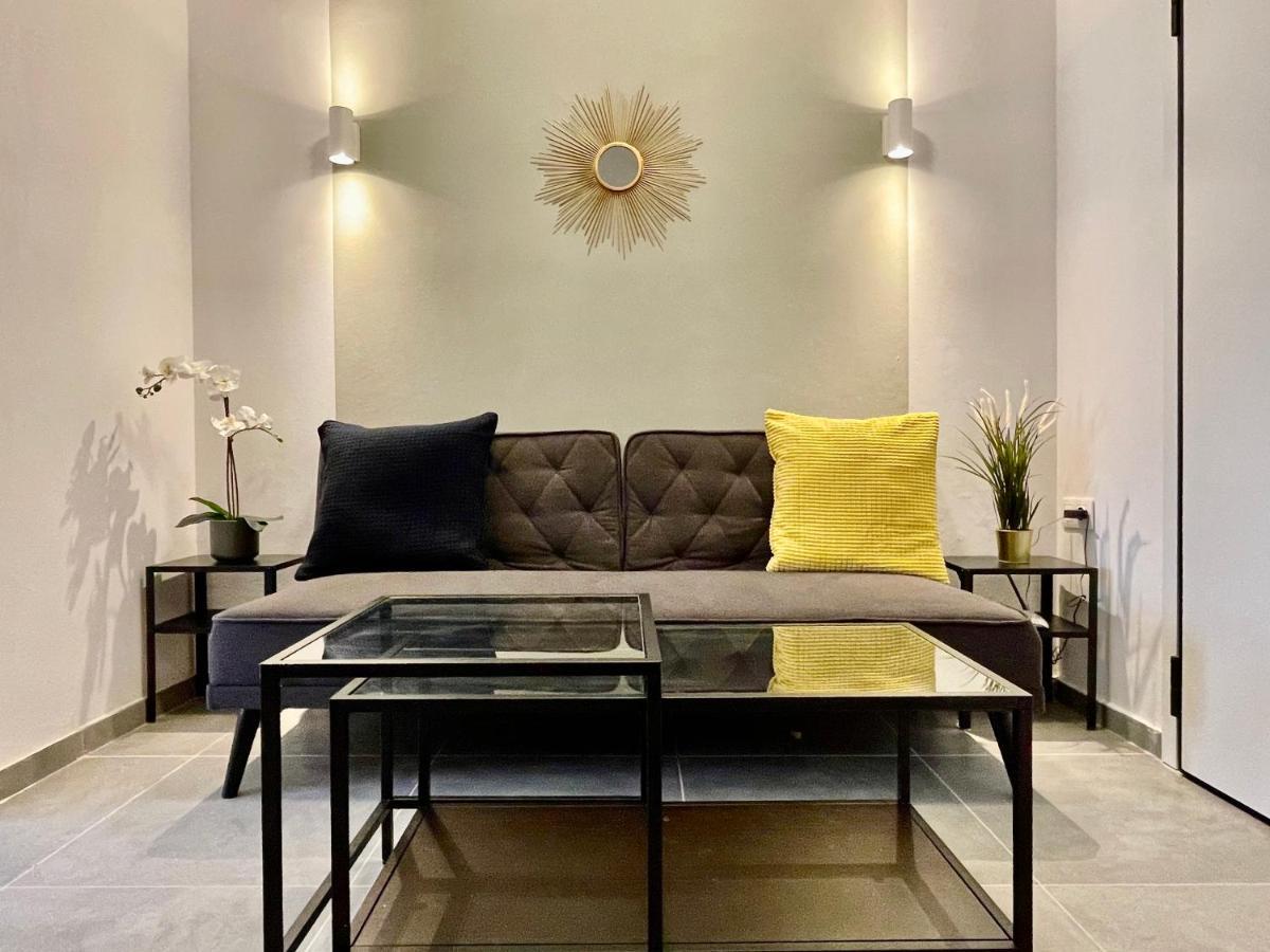 B&B Boutique Two Bedrooms Apartments Афины Экстерьер фото