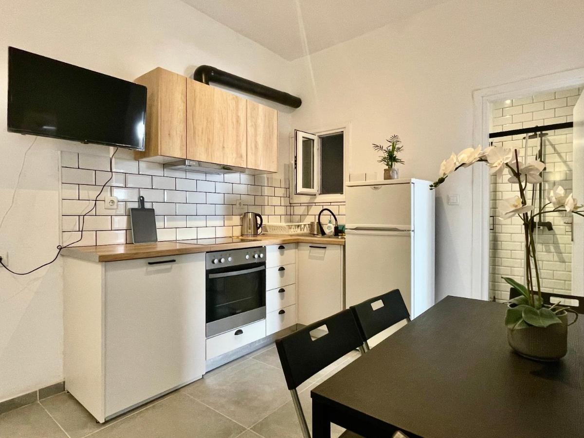 B&B Boutique Two Bedrooms Apartments Афины Экстерьер фото